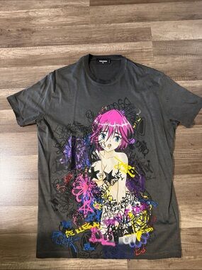 DSQUARED Graphic Anime Girl Tee in Gray with Pink & Yellow Artwork